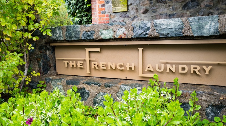 French Laundry sign