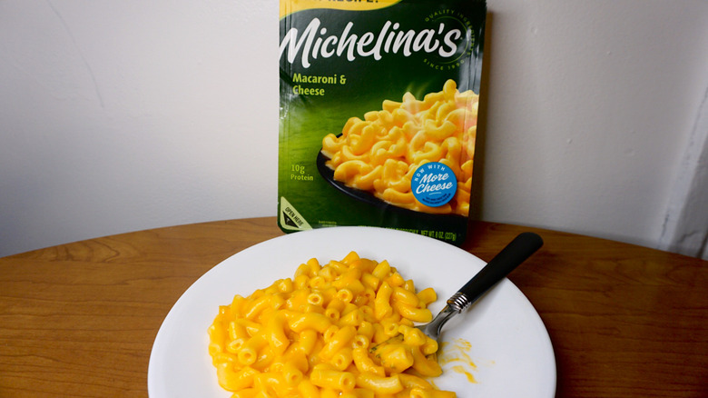 13 Frozen Mac And Cheese Brands Ranked Worst To Best 