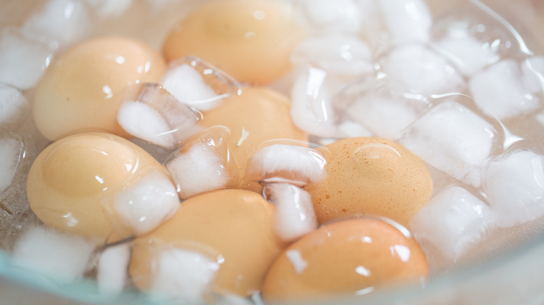 Eggs in bowl of ice water