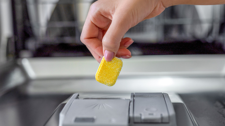 putting soap pod in dishwasher