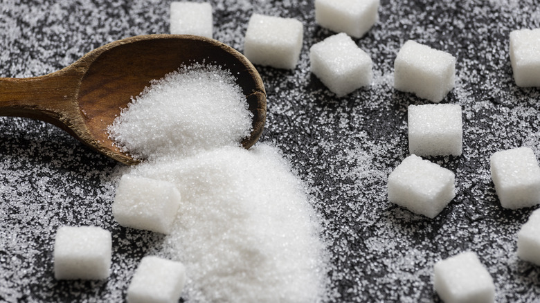 granulated sugar and sugar cubes