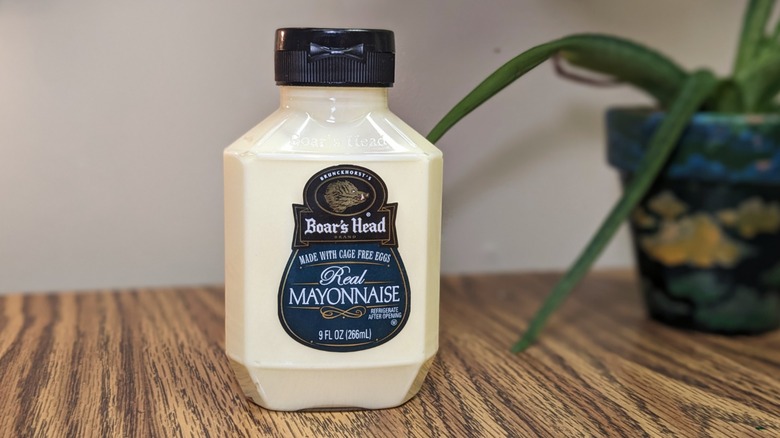 Boar's Head mayo bottle