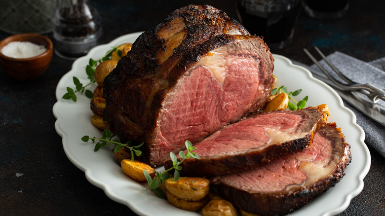 Sliced prime rib roast