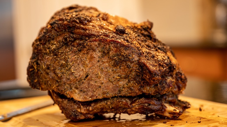 Cooked prime rib roast resting