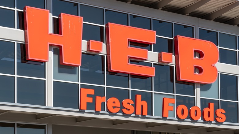 H-E-B store sign