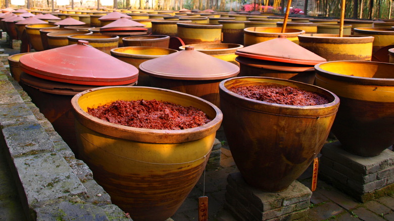 Pots of doubanjiang