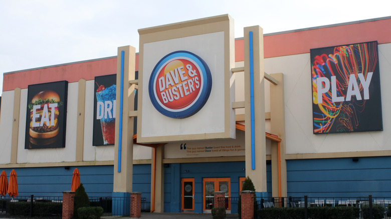 Dave & Buster's location