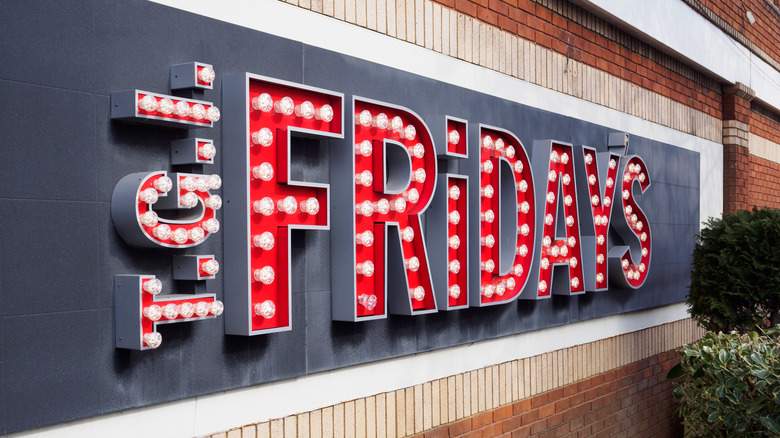 TGI Friday's sign