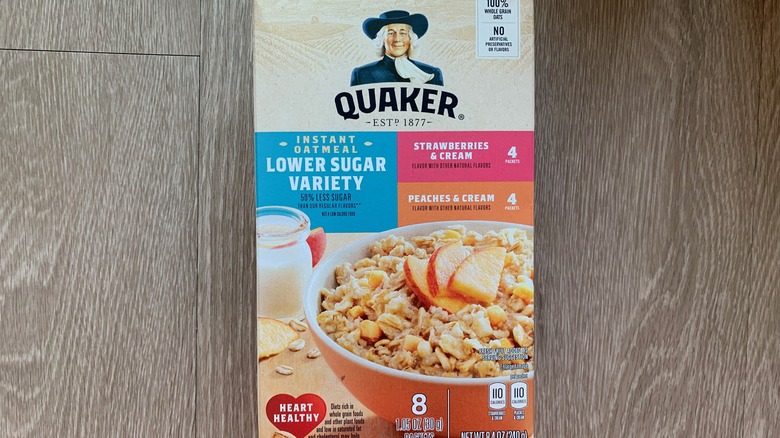 Quaker low sugar oatmeal package