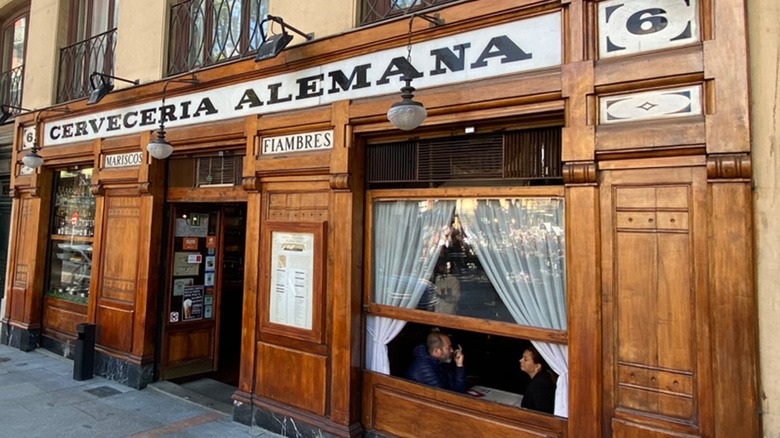 Exterior of Cerveceria Alemana