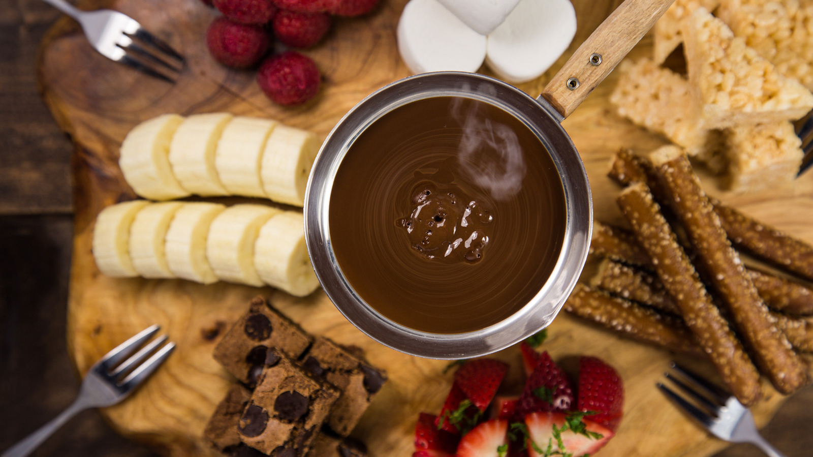 Best Ever Chocolate Fondue Recipe - The secret to the best recipe!