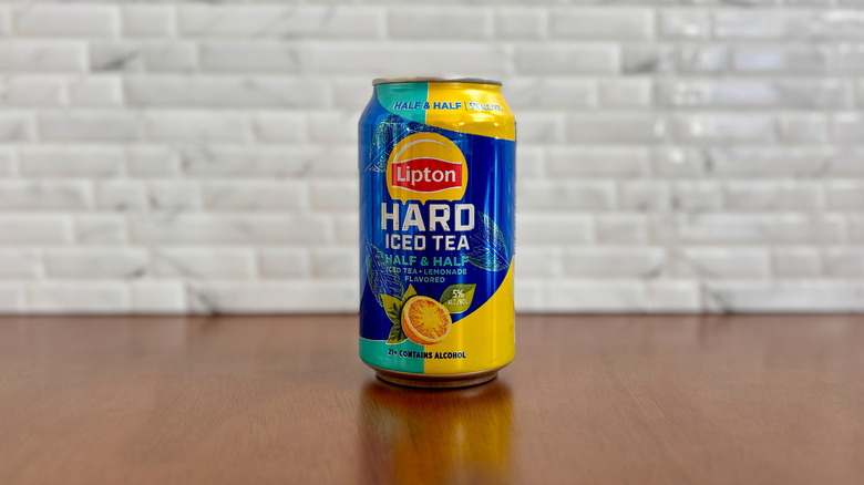 Lipton Hard Iced Tea can