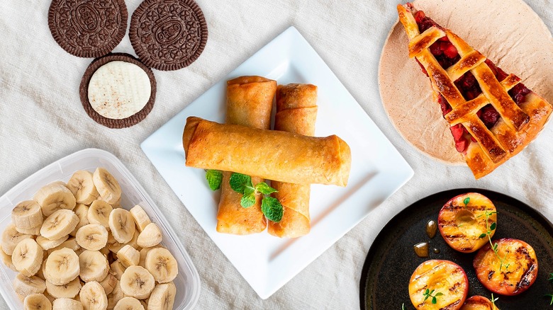 Egg rolls with sweets