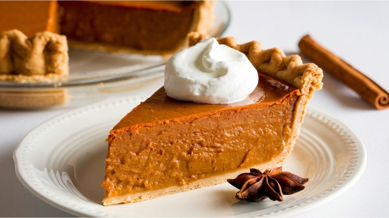 Pumpkin pie slice