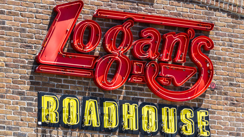 Logan's Roadhouse entrance sign