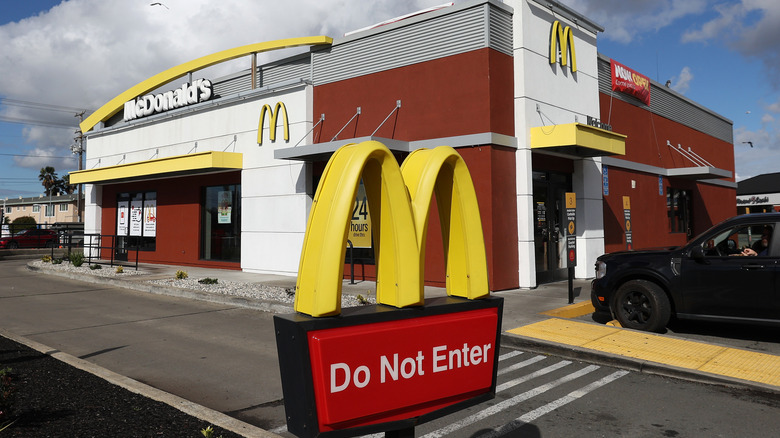 McDonald's restaurant and Do Not Enter driveway sign