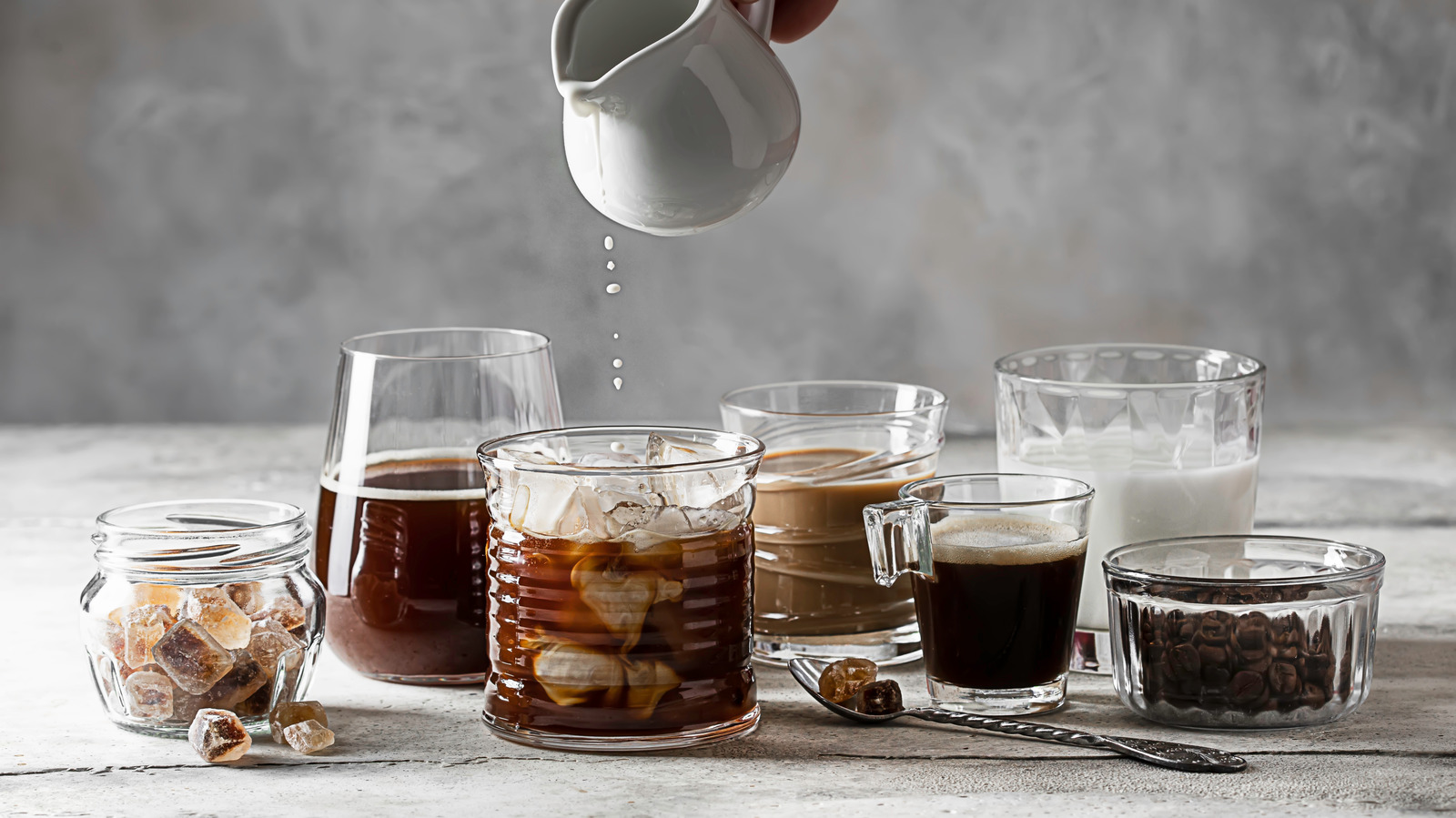 https://www.tastingtable.com/img/gallery/13-tips-to-add-more-flavor-to-your-iced-coffee/l-intro-1676560881.jpg