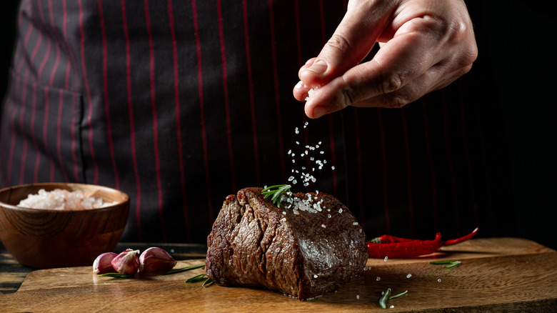 13 Tips You Need When Seasoning A Steak