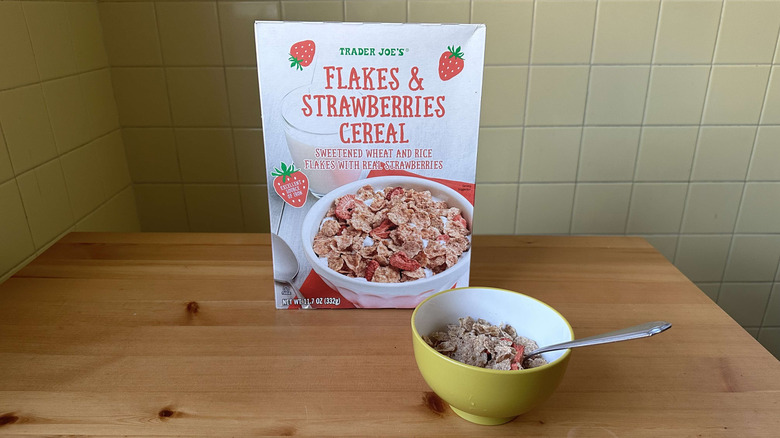 Flakes and strawberries cereal