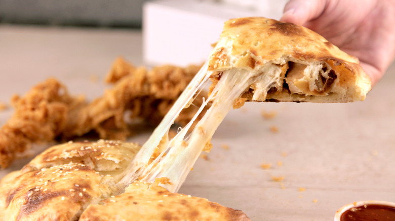 Naan pizza cheese pull