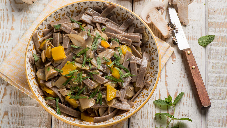 Pizzocheri pasta with mint leaves