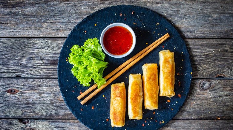 Spring rolls plate