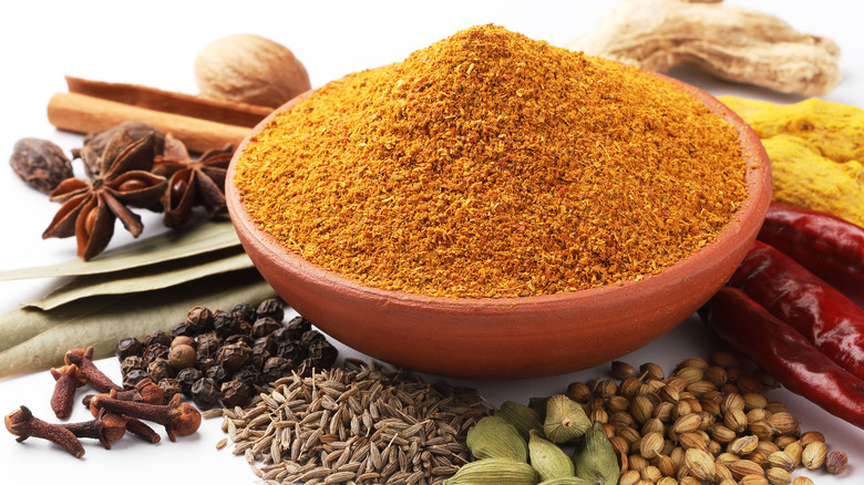 garam masala curry spices powder