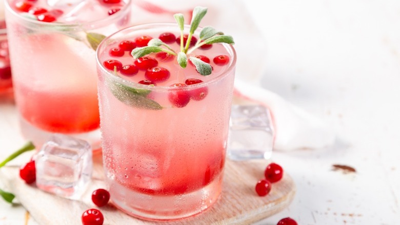 Cranberry and sage vinegar cocktails