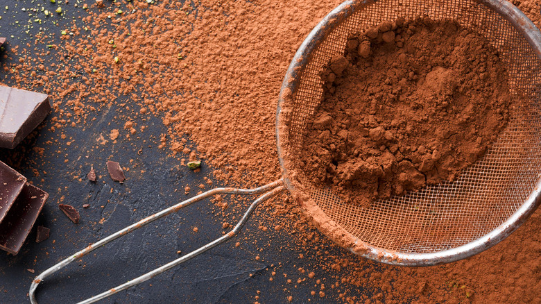 Cocoa powder and sieve