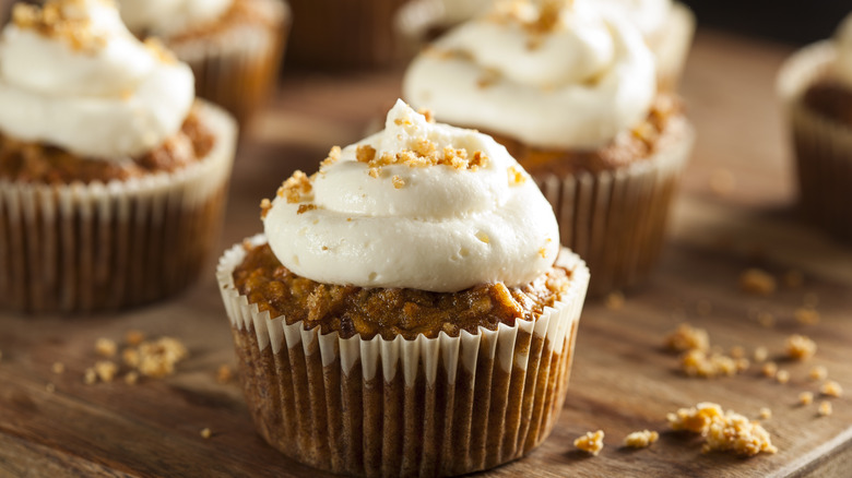 frosted carrot muffins