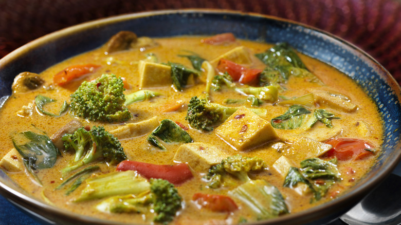 thai red curry in bowl