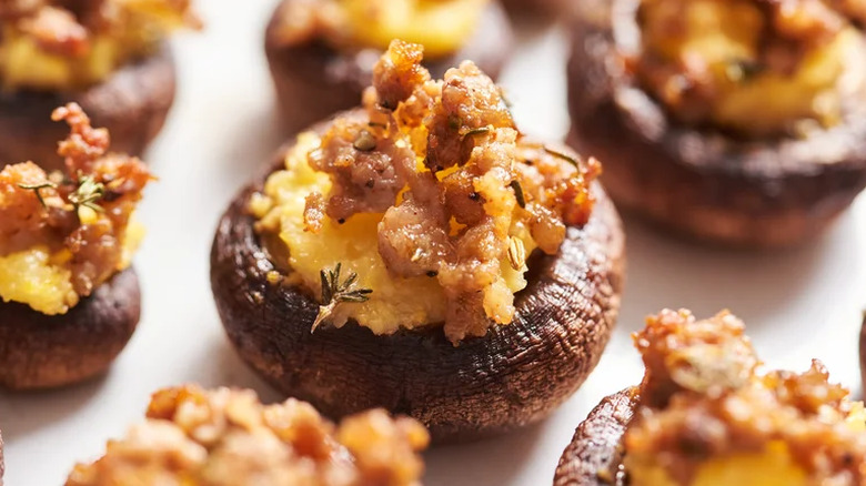 mushrooms stuffed with sausage polenta