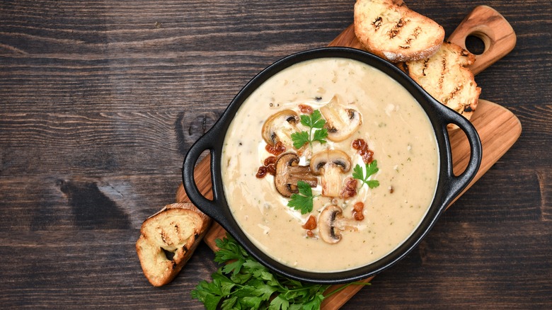 Creamy mushroom soup