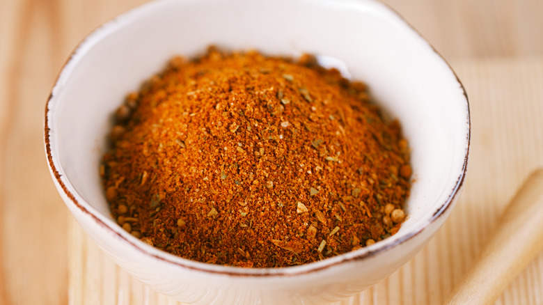 Dish of barbecue rub