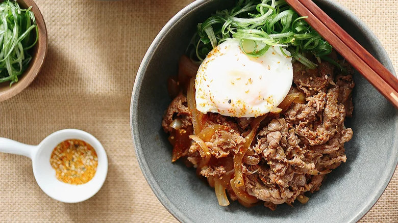 Gyudon (Beef Rice Bowl)