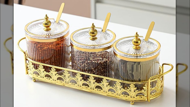 NAN Wind Acrylic Condiment Spice Jars rest on a table