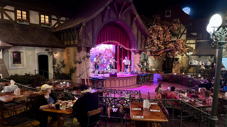 Biergarten Restaurant interior