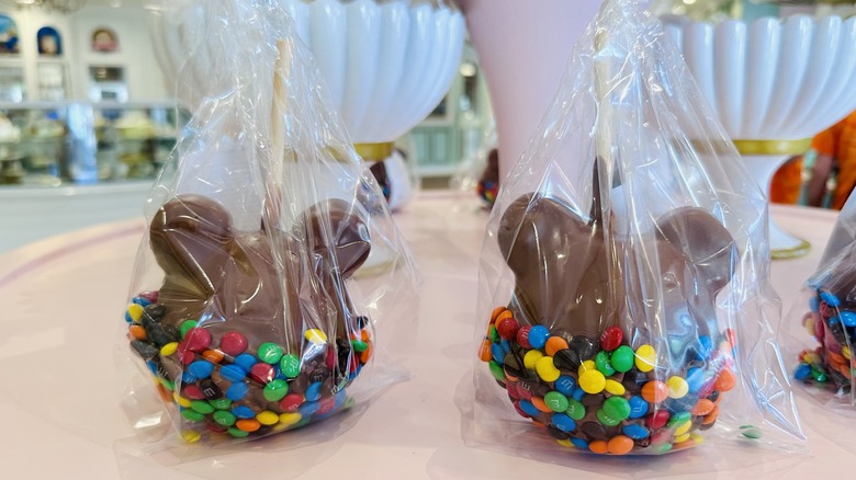 M&M caramel apples