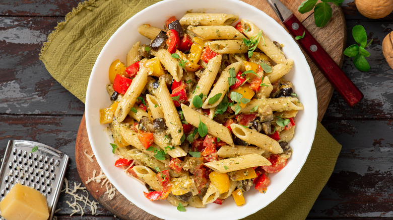 pasta salad with spices