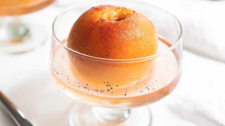 poached peaches in white wine