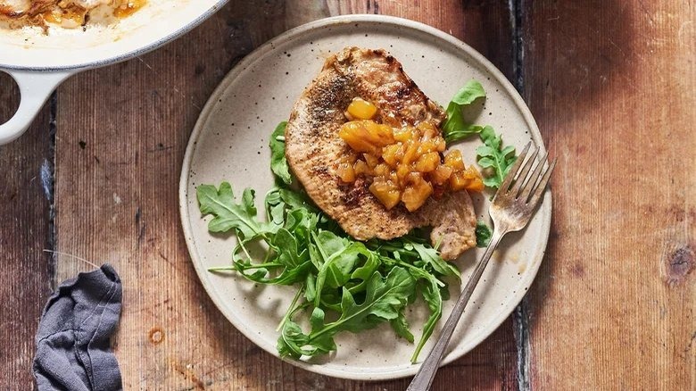 seared pork with peach chutney