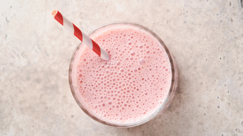 Strawberry tofu smoothie 