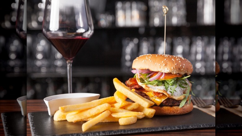 cheeseburger fries and red wine 