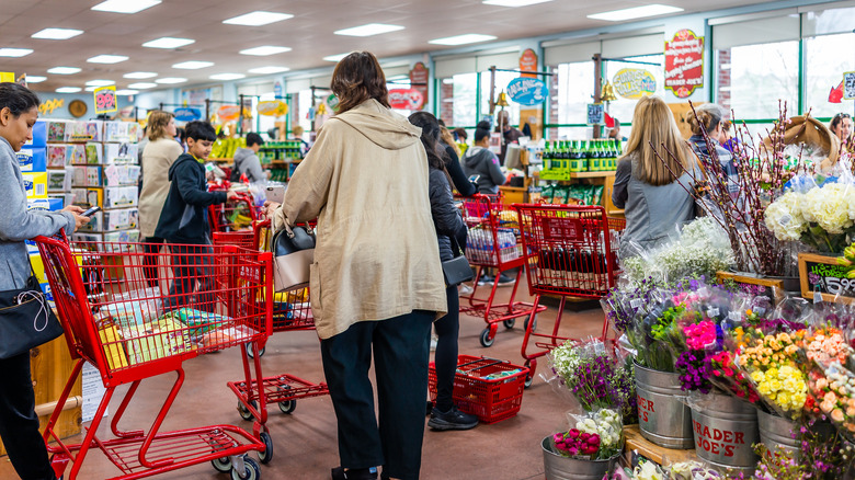 Lots of people in line at Trader Joe's