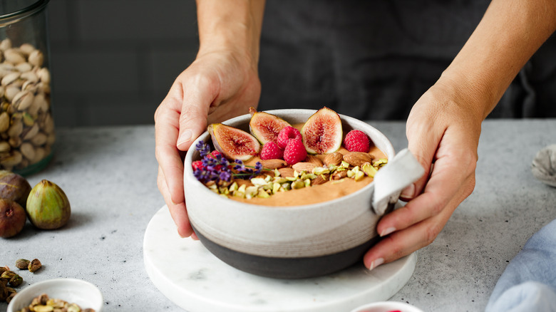 Breakfast bowl with figs