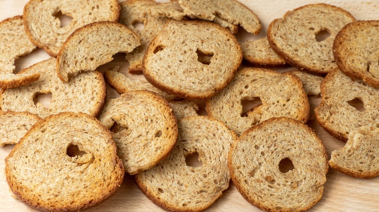 Multigrain bagel chips on table