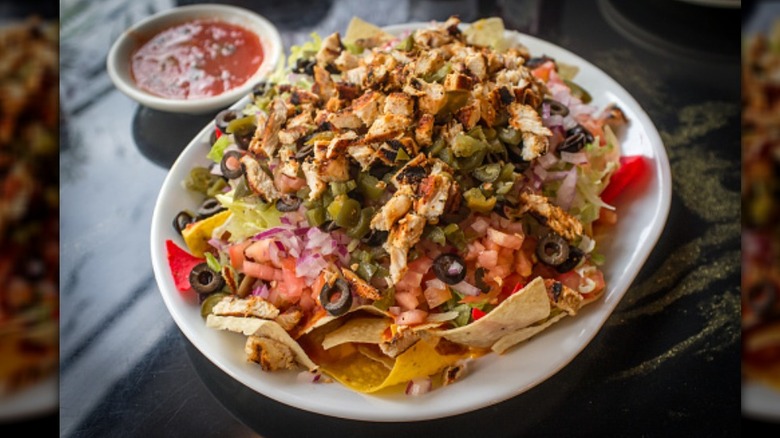 loaded chicken nachos