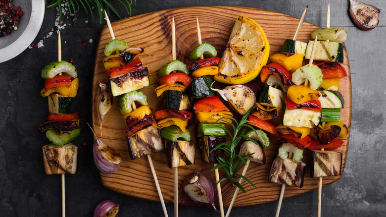 Vegetarian and meat skewers 