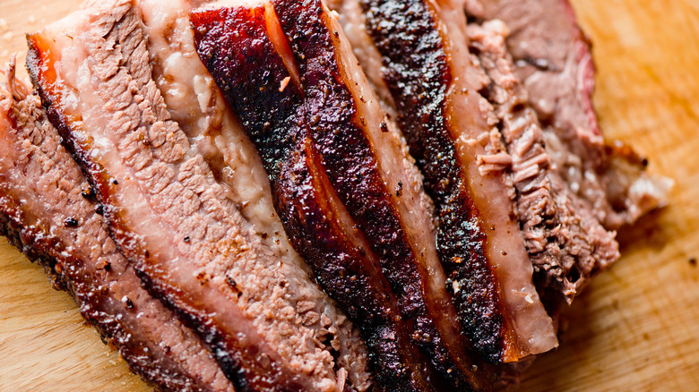 sliced smoked brisket