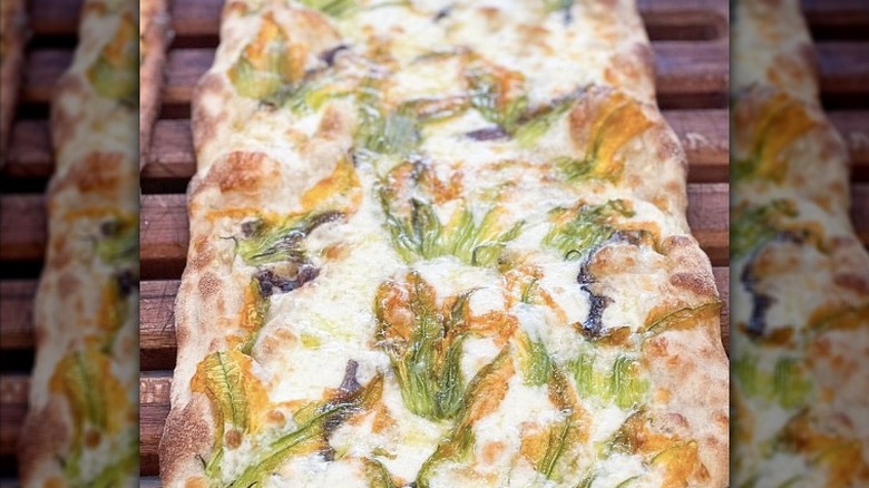 Fiori di zucca pizza